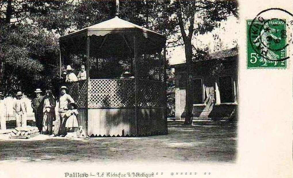 Palikao - Kiosque.JPG